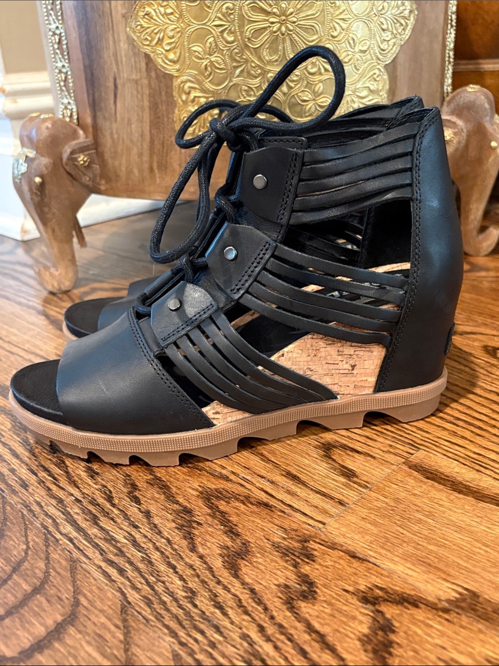 Sorel Black Lace-Up Wedge Sandals with Tan Sole size 9 - Picture 7 of 12